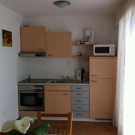 Mimoza Apartmán *