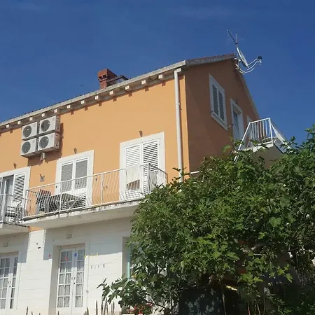 Mimoza アパート *