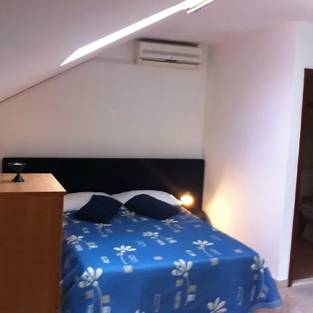 Mimoza アパート スラノ